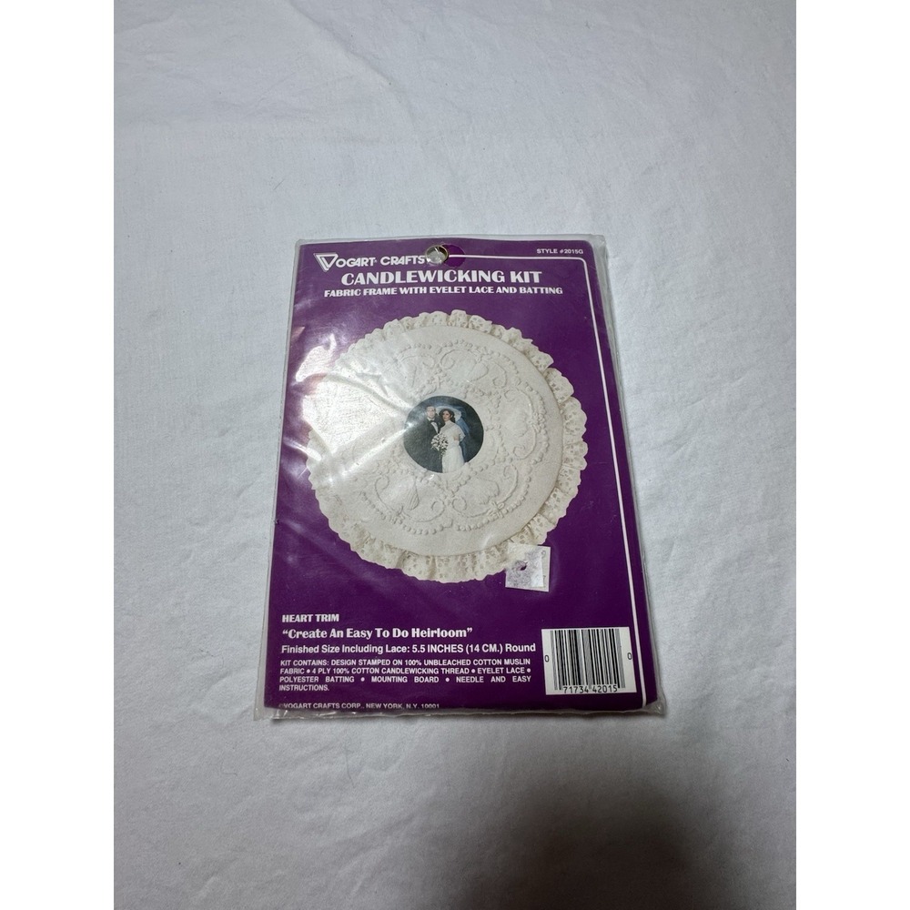 NEW 1980s Vogart Heart Trim Heirloom Picture Frame 2015G Candlewicking Kit